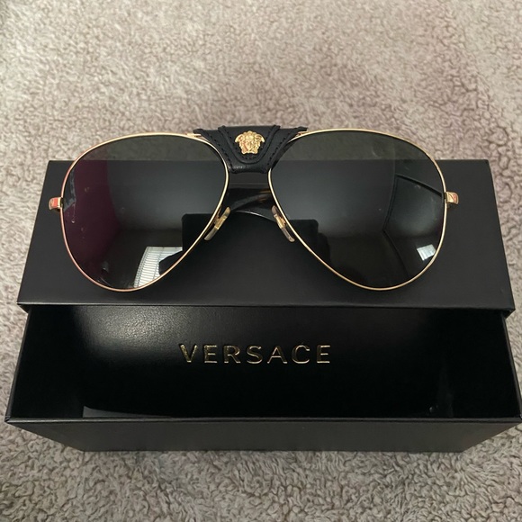 VERSACE Aviator Sunglasses - Picture 2 of 8